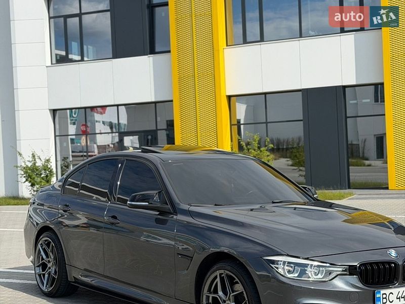 Седан BMW 3 Series 2018 в Львове