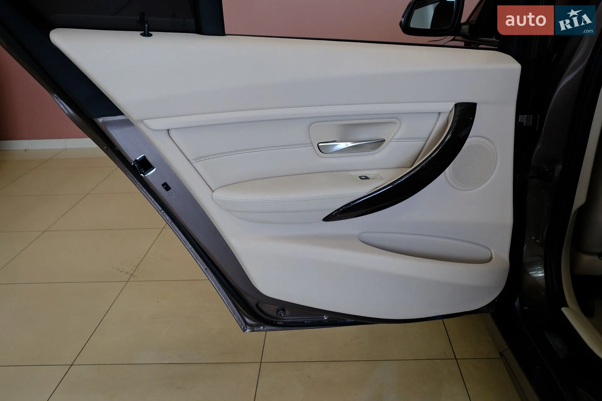 2012 BMW 3er - мініатюра 33