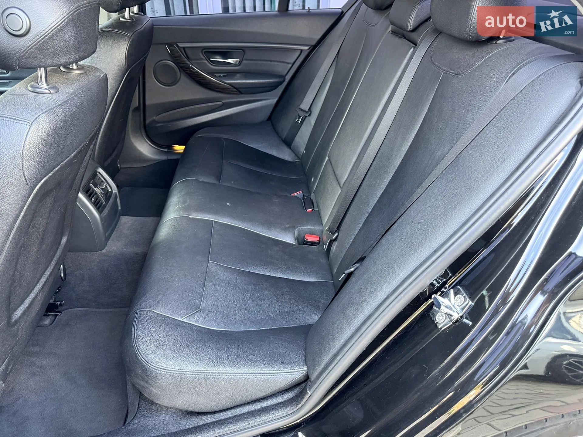 2012 BMW 3er - мініатюра 16