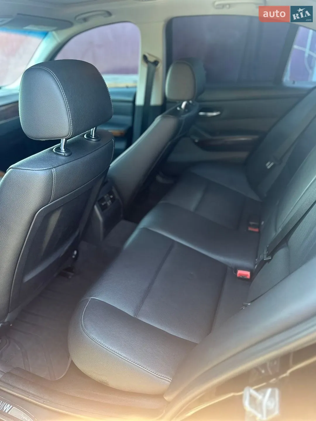 2011 BMW 3er - мініатюра 2