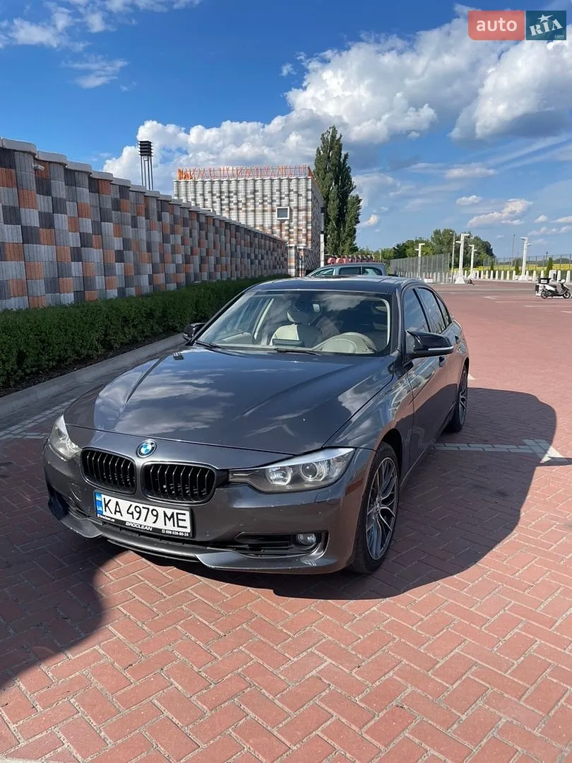2012 BMW 3er - мініатюра 2