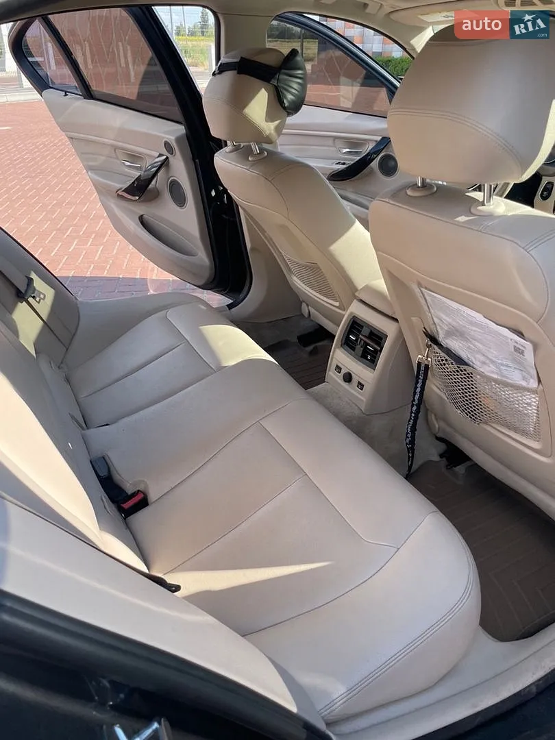 2012 BMW 3er - мініатюра 16