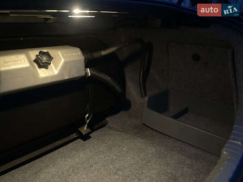 Седан BMW 3 Series 2007 в Львове