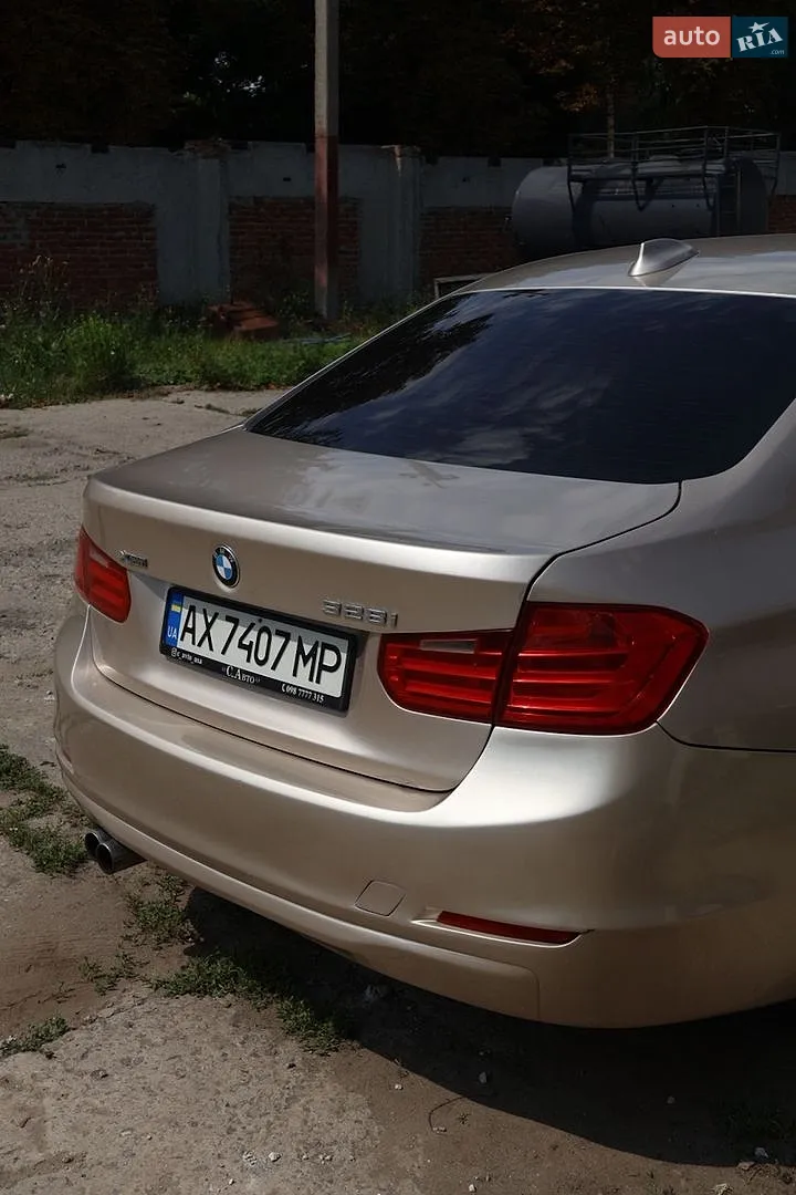 2012 BMW 3er - мініатюра 8