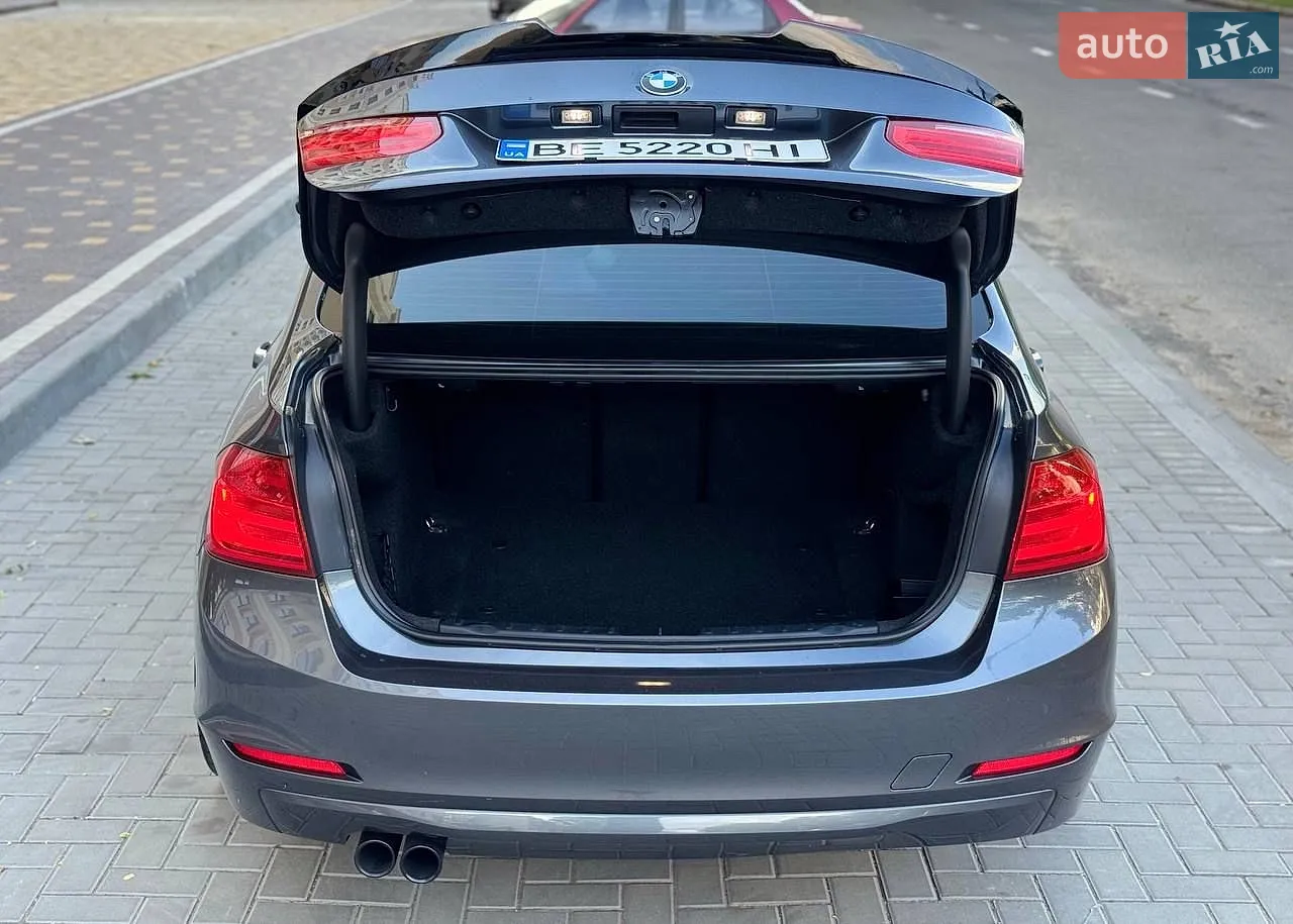 2012 BMW 3er - мініатюра 12
