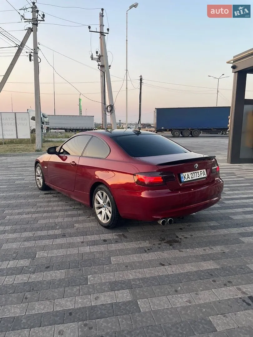 2010 BMW 3er - мініатюра 8