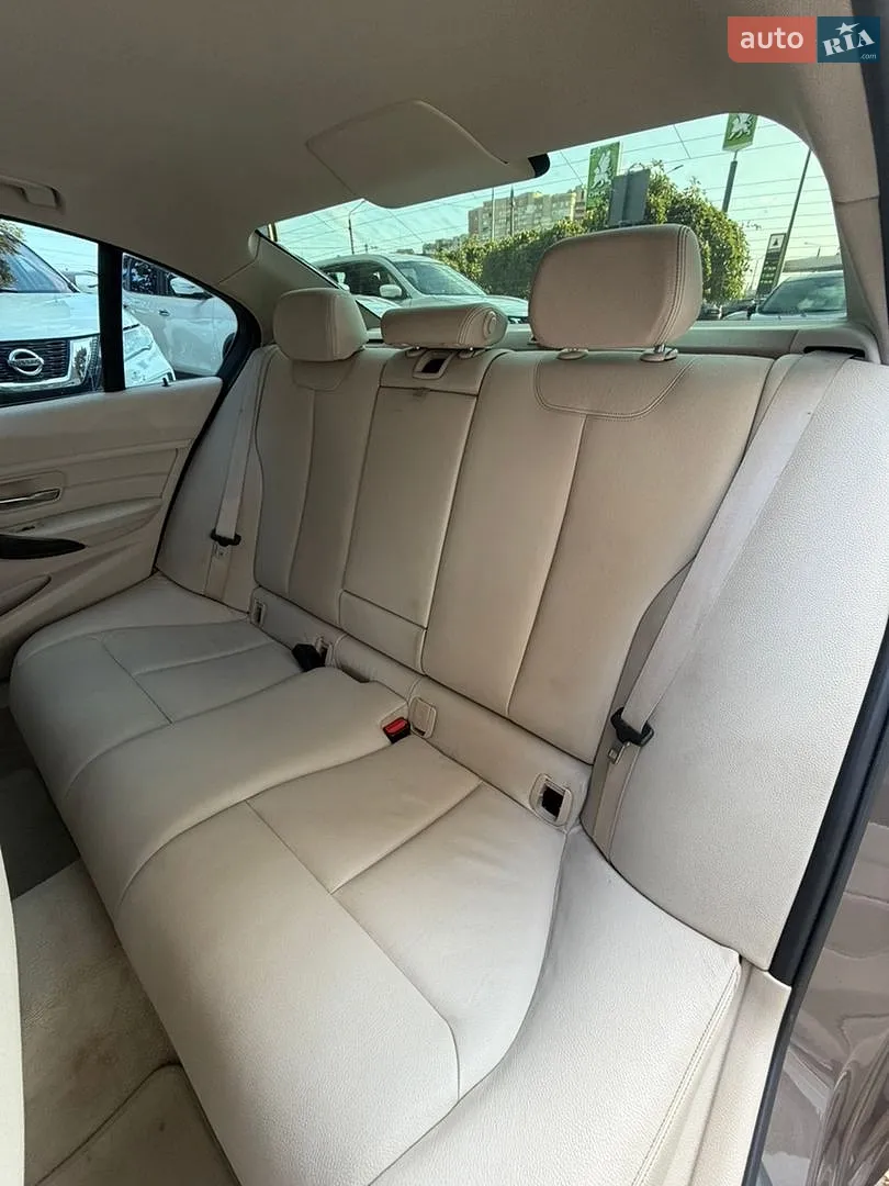2012 BMW 3er - мініатюра 20