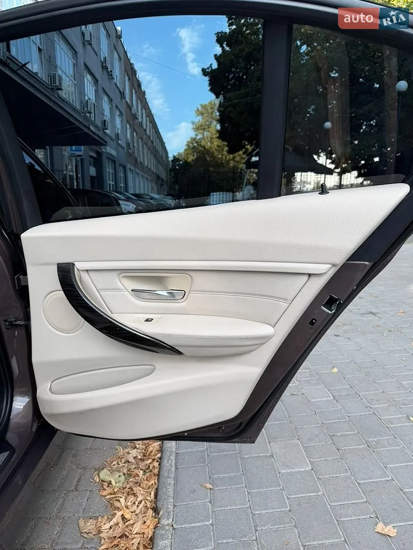 2012 BMW 3er - мініатюра 29