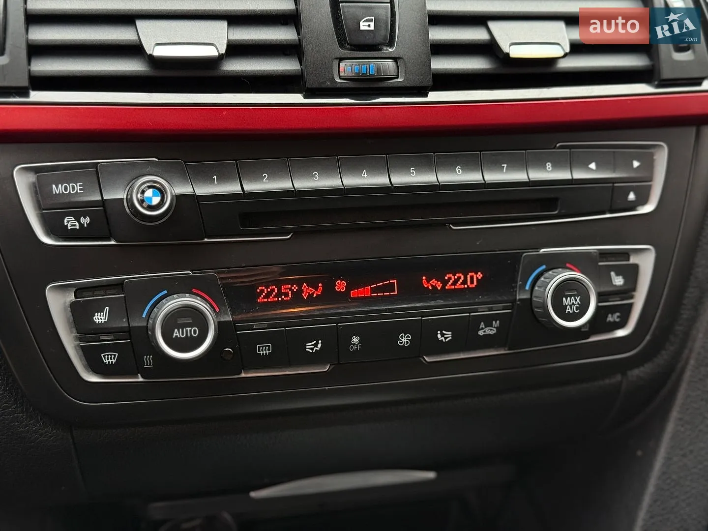 2012 BMW 3er - мініатюра 9