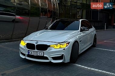 Седан BMW 3 Series 2015 в Киеве