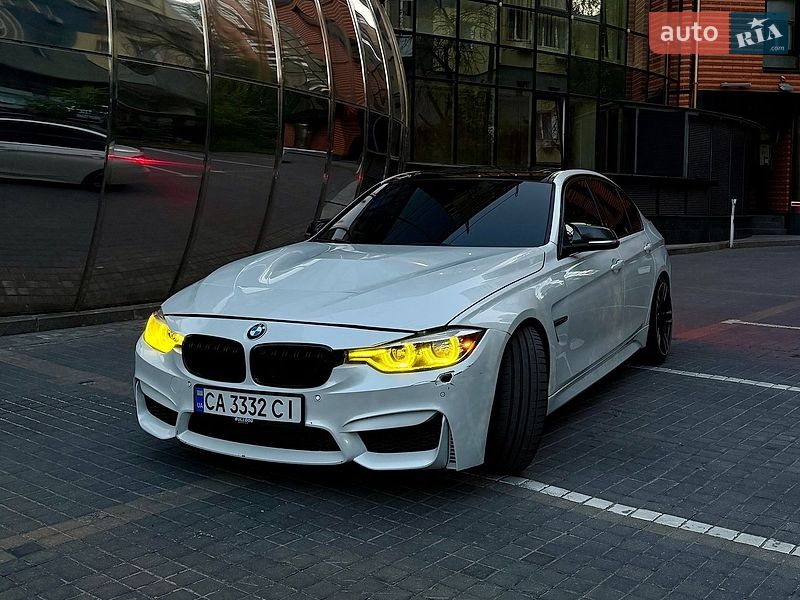 Седан BMW 3 Series 2015 в Киеве