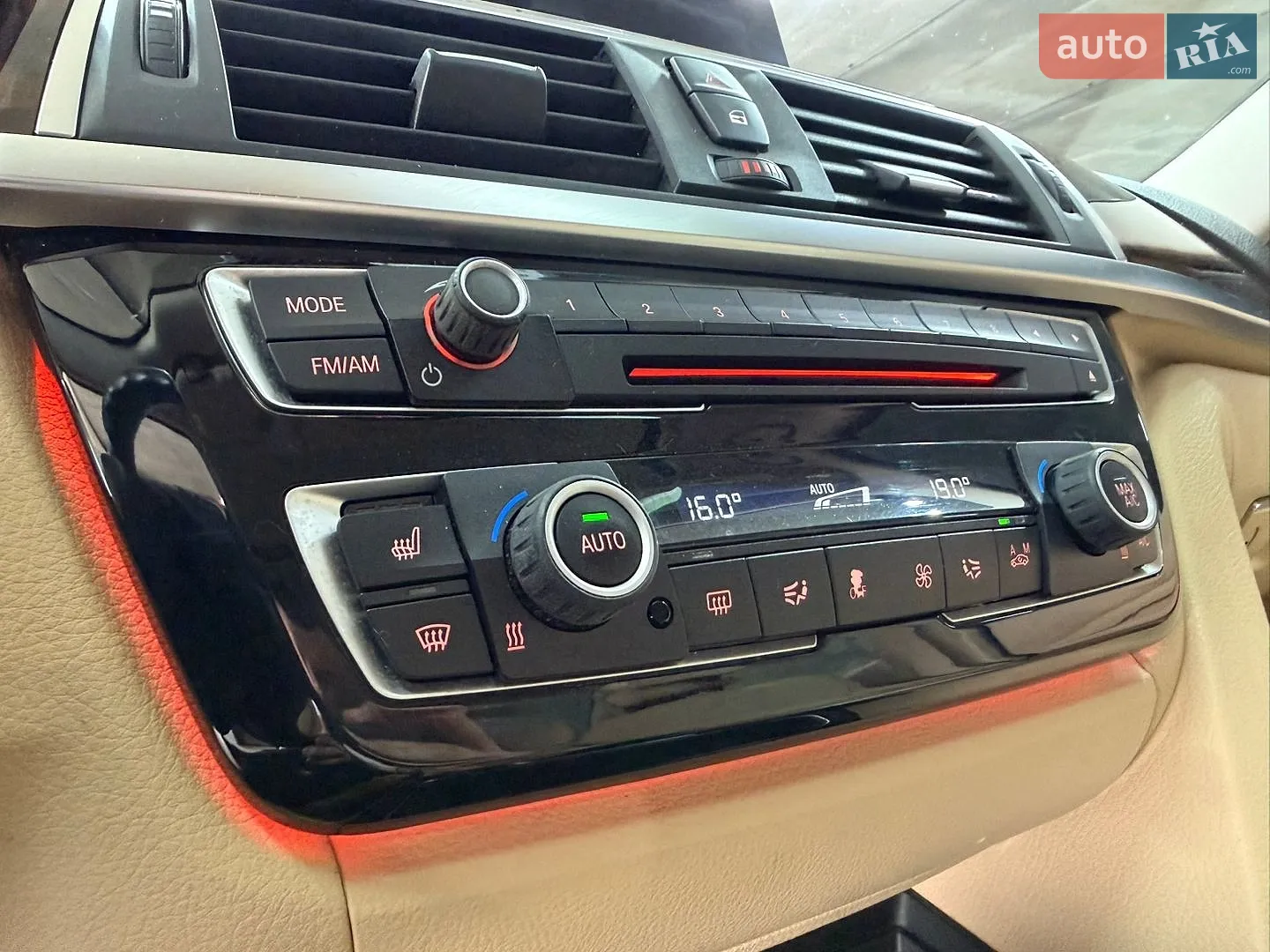 2015 BMW 3er - мініатюра 23