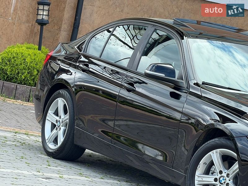 Седан BMW 3 Series 2014 в Дрогобыче