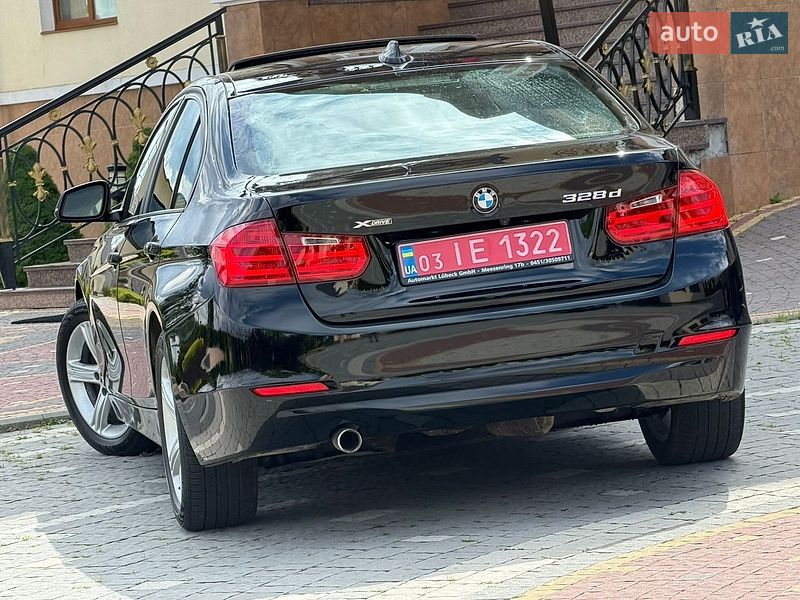 Седан BMW 3 Series 2014 в Дрогобыче