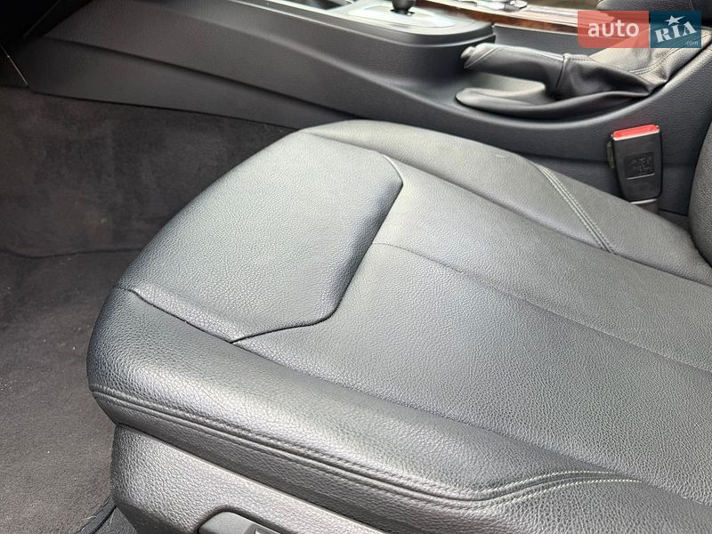 Седан BMW 3 Series 2014 в Дрогобыче