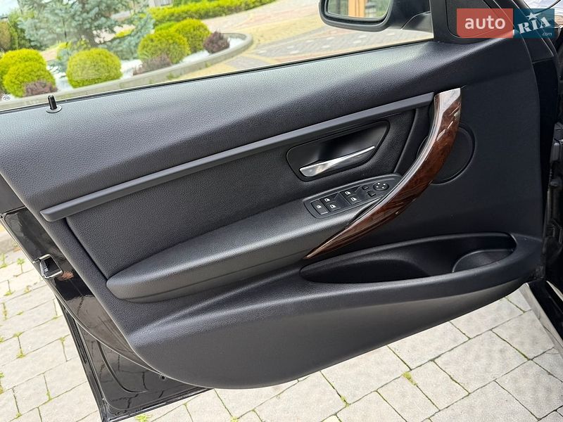 Седан BMW 3 Series 2014 в Дрогобыче