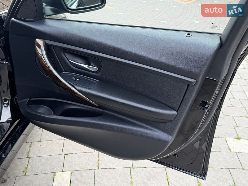 Седан BMW 3 Series 2014 в Дрогобыче