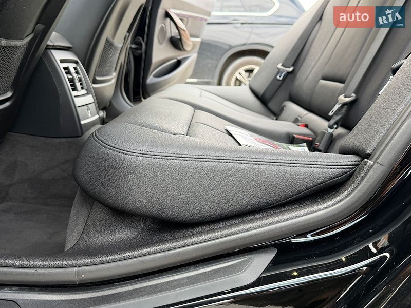 Седан BMW 3 Series 2014 в Дрогобыче