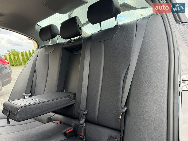 Седан BMW 3 Series 2014 в Дрогобыче
