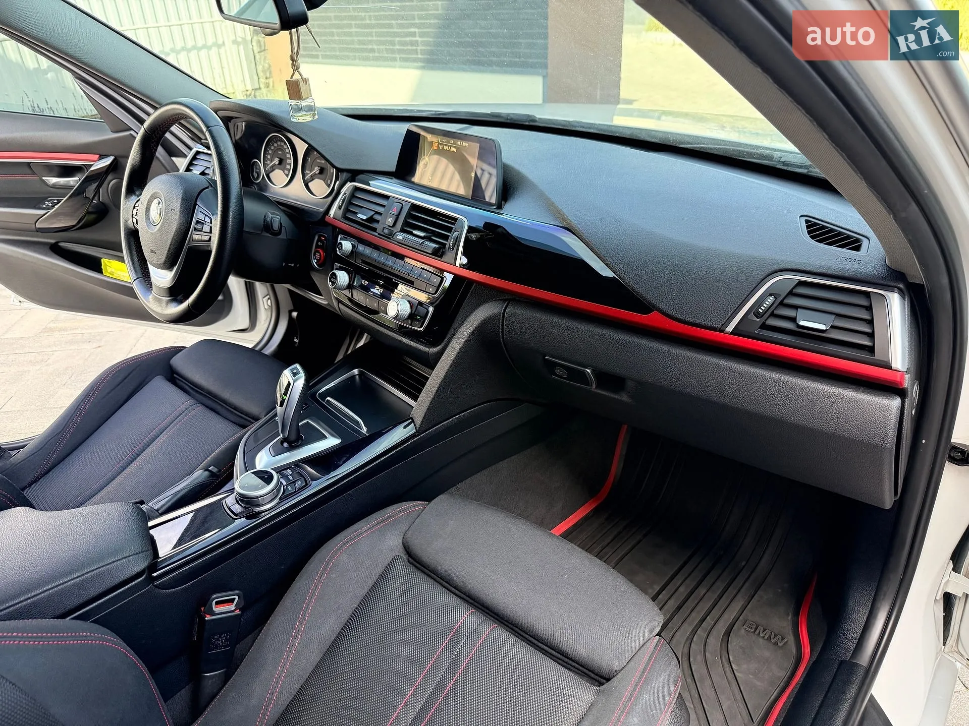 2016 BMW 3er - мініатюра 18