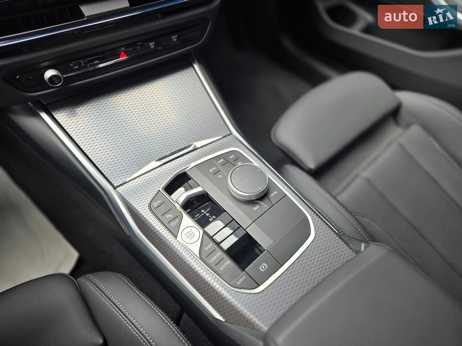 2025 BMW 3er - мініатюра 18