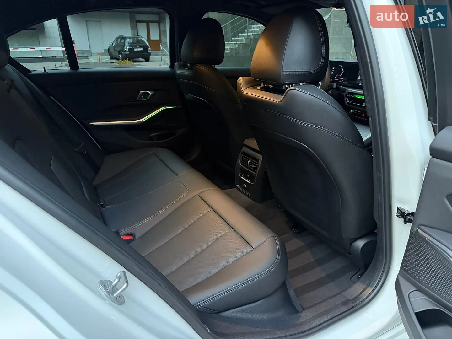 2024 BMW 3er - мініатюра 25