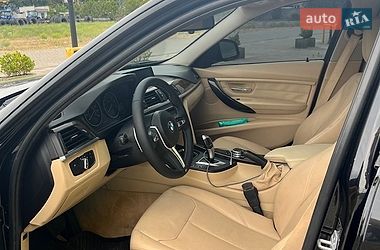 Седан BMW 3 Series 2015 в Мукачевому