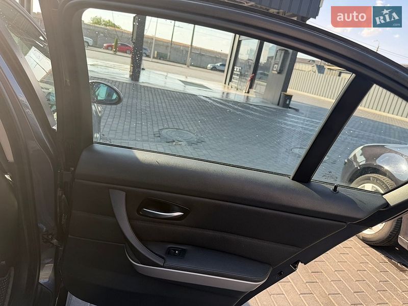Седан BMW 3 Series 2006 в Виннице