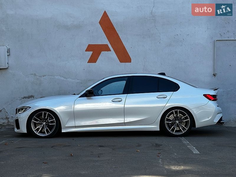 Седан BMW 3 Series 2019 в Одессе
