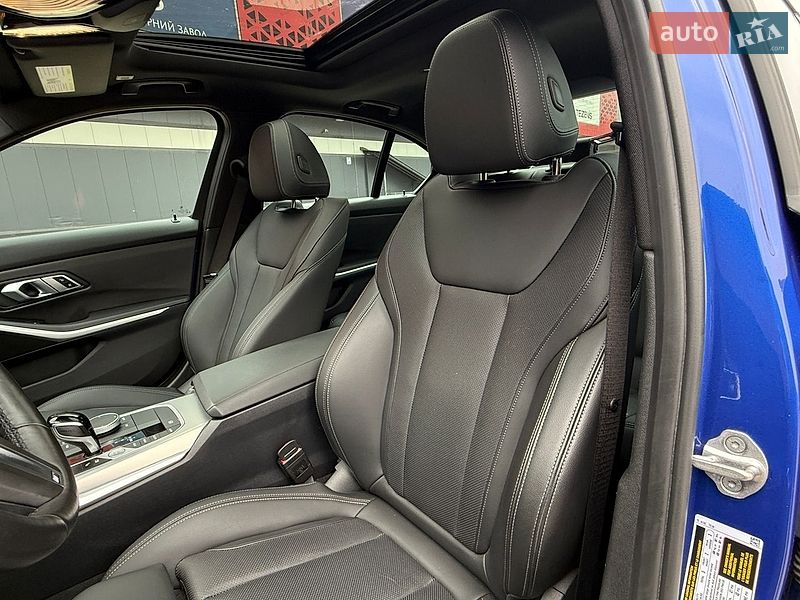 Седан BMW 3 Series 2022 в Киеве
