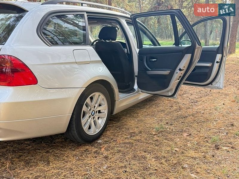Універсал BMW 3 Series 2007 в Сумах