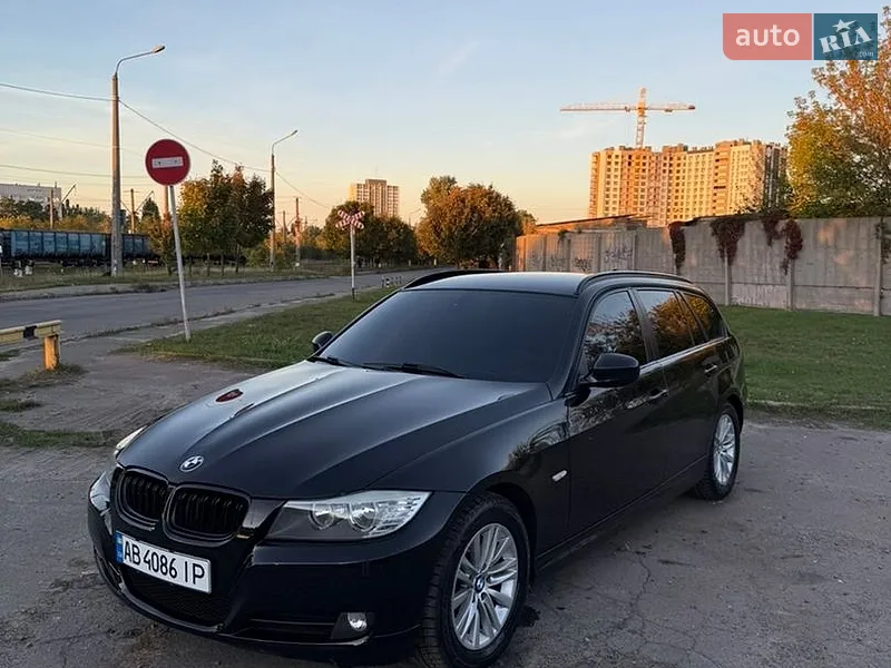 BMW 3 Series 2010