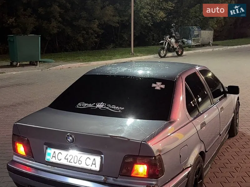 BMW 3 Series 1993