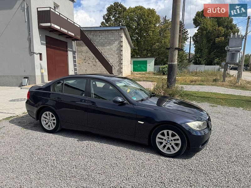 Седан BMW 3 Series 2006 в Волочиске