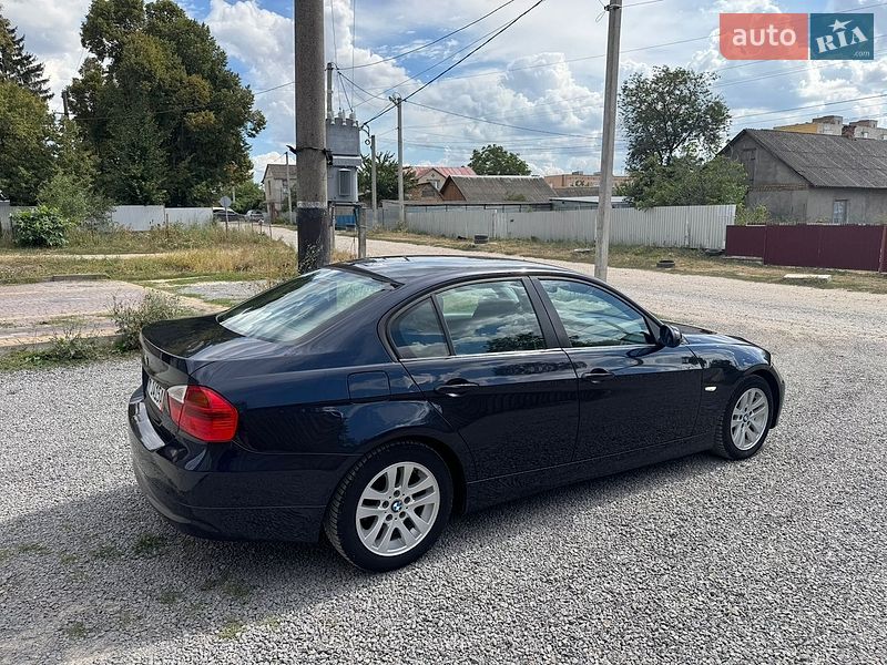 Седан BMW 3 Series 2006 в Волочиске