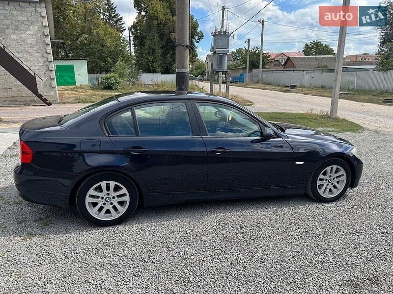 Седан BMW 3 Series 2006 в Волочиске