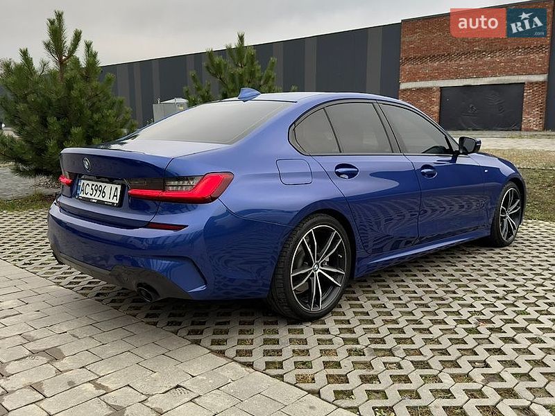 Седан BMW 3 Series 2019 в Хмельницком