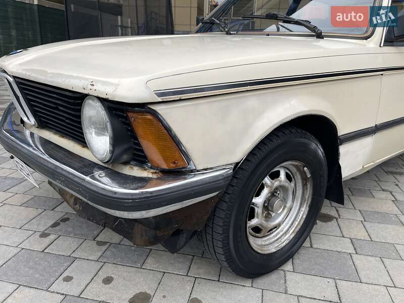 Седан BMW 315 1983 в Харькове