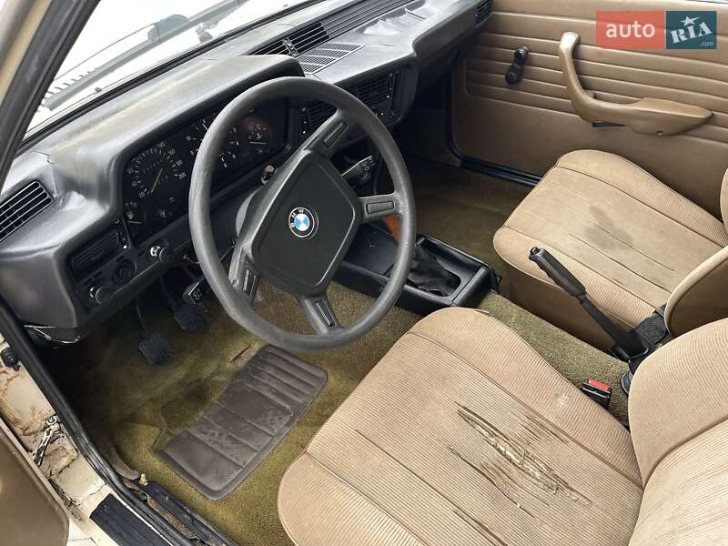 Седан BMW 315 1983 в Харькове