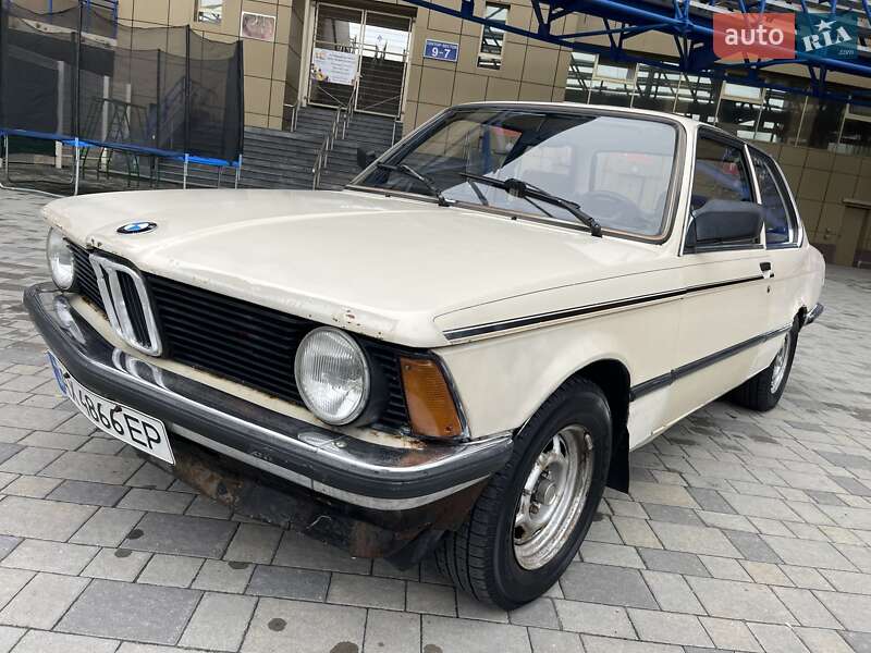 Седан BMW 315 1983 в Харькове