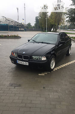 Седан BMW 318 1995 в Вінниці