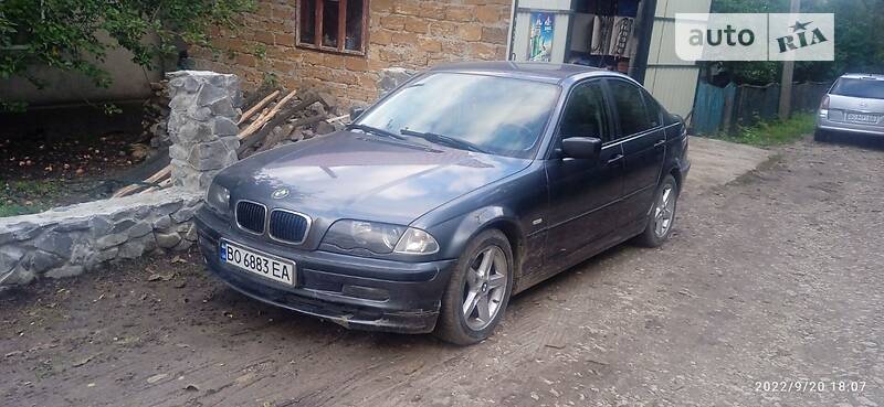 BMW 320