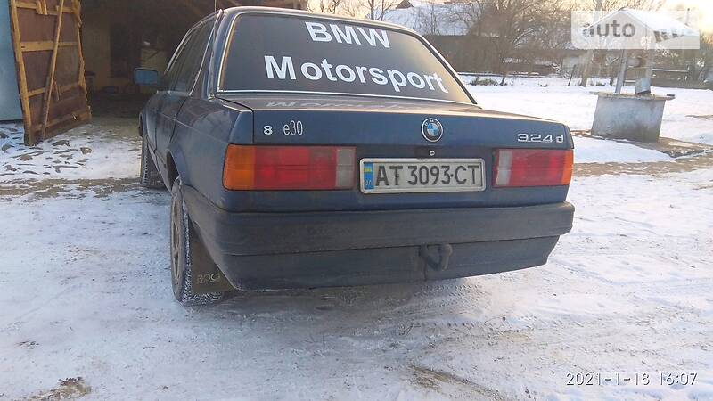 BMW 324