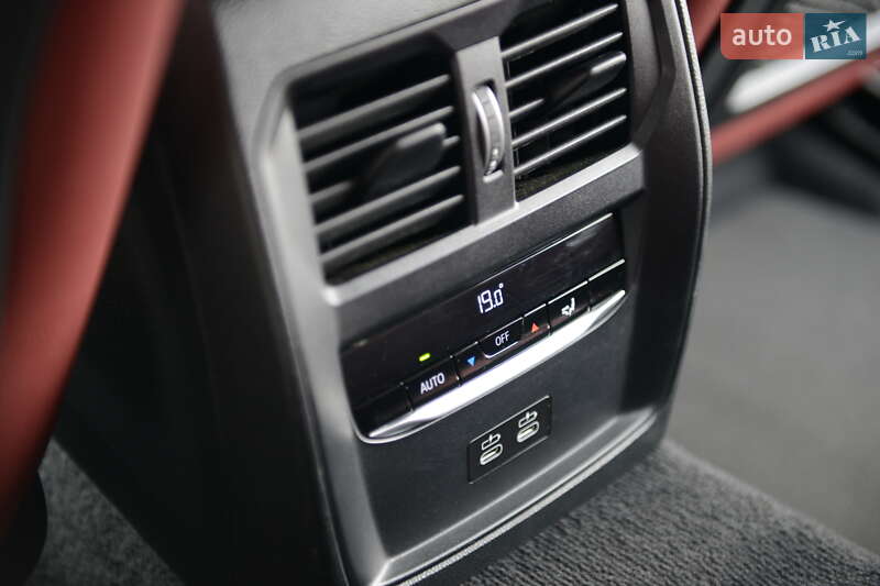 Купе BMW 4 Series 2023 в Мукачевому