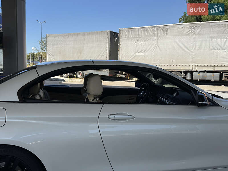 Кабриолет BMW 4 Series 2013 в Киеве