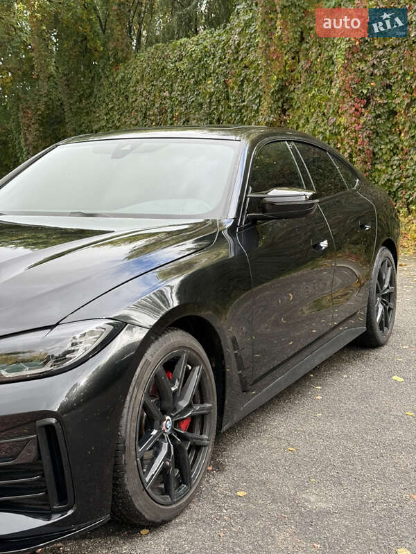 Купе BMW 4 Series 2022 в Вышгороде