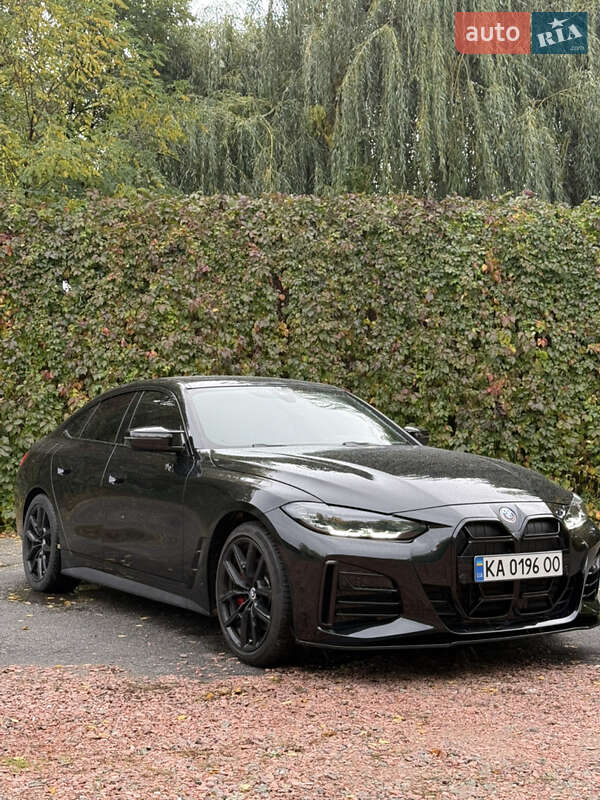 Купе BMW 4 Series 2022 в Вышгороде