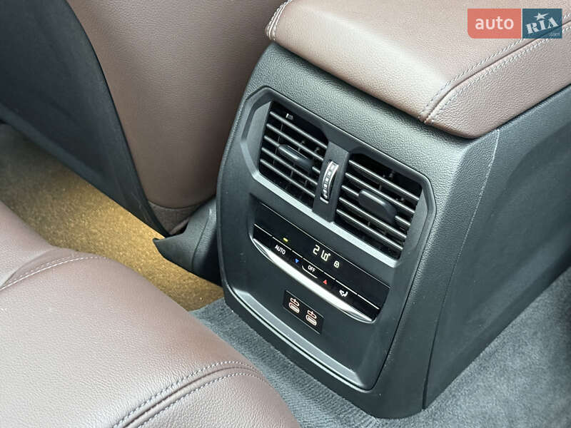 Кабриолет BMW 4 Series 2022 в Черновцах