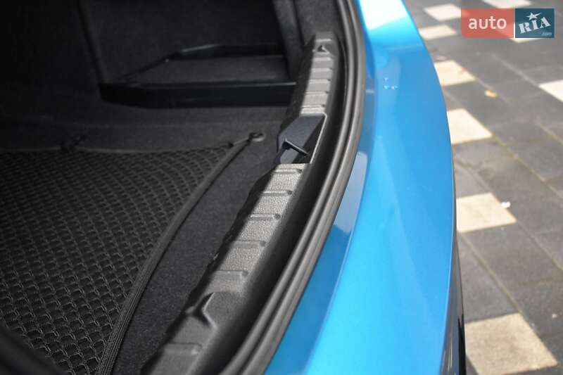 Купе BMW 4 Series 2017 в Дрогобыче фото 76 Купе BMW 4 Series 2017 в Дрогобыче