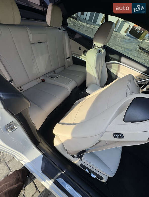 Кабриолет BMW 4 Series 2015 в Ровно